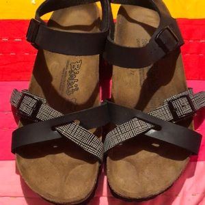 Women’s birkis for Juana